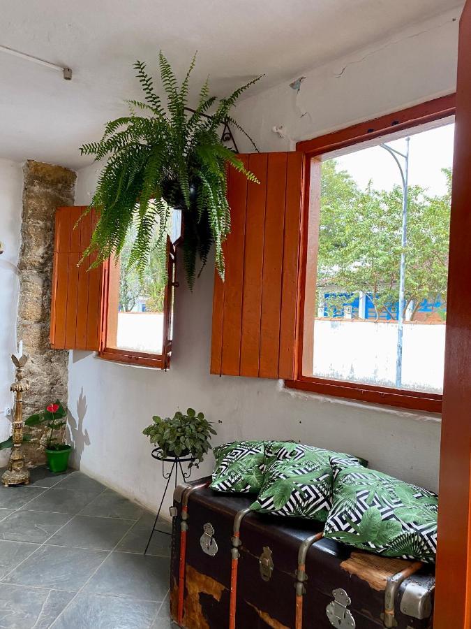 פאראטי Hostel Dona Generoza מראה חיצוני תמונה